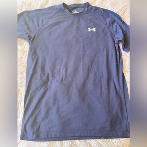 Under Armour men  blue short sleeve tshirt